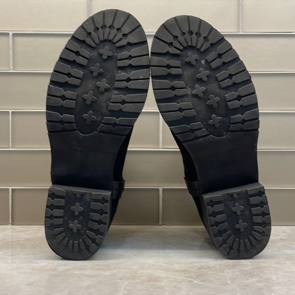 Steve Madden Graahan Suede Black Ankle Booties Size 6.5 - Picture 7 of 12